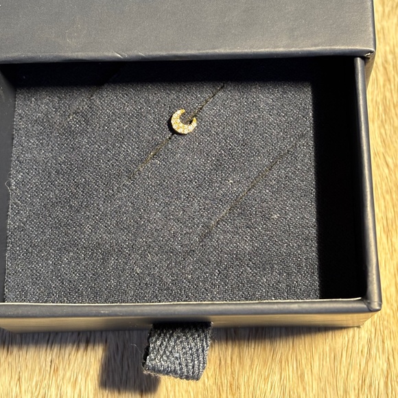 Maria Tash Diamond Moon Threaded Stud Earring 18K Yellow Gold 4.5mm - Picture 7 of 8